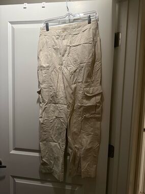 Abercrombie & Fitch Men's Light Beige Cargo Pants